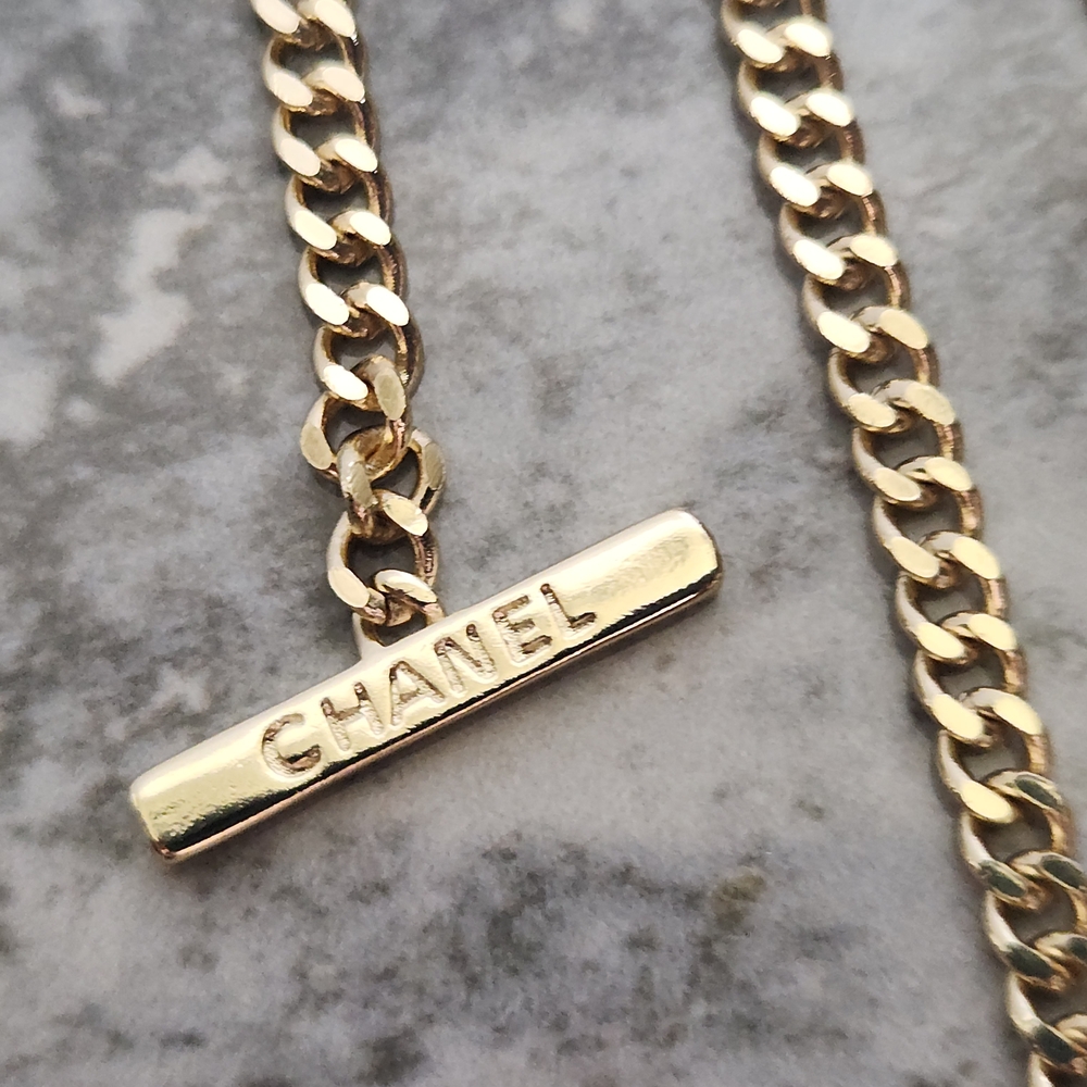 CHANEL Multicolor Enamel Logo Pendant Necklace in Gold✨️ - Picture 5 of 8